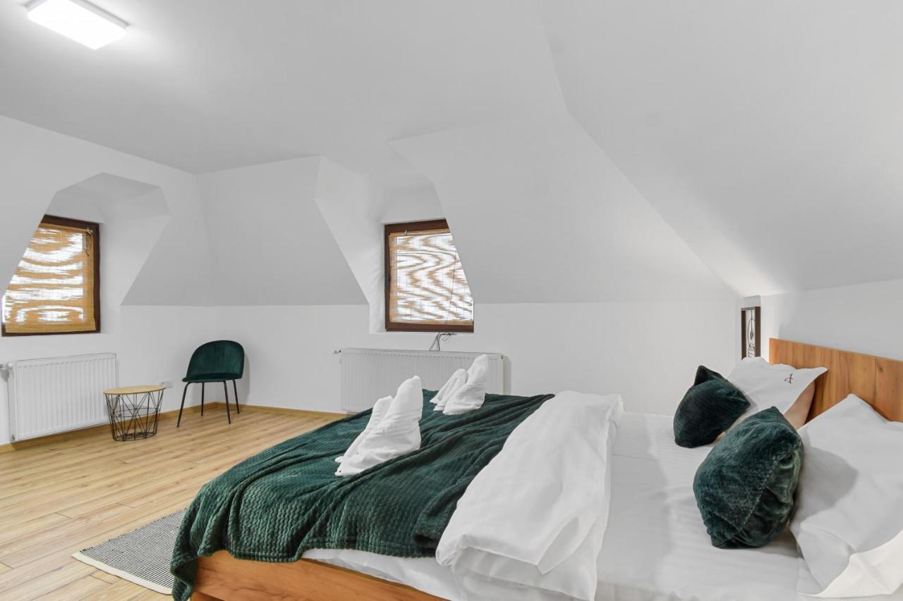 Two Bedrooms Hytta Apartment Sinaia Exterior photo